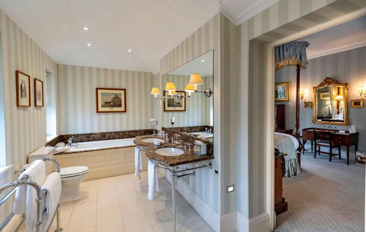 The Jockey Club Rooms نيوماركت المظهر الخارجي الصورة