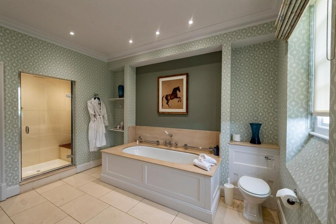 The Jockey Club Rooms نيوماركت المظهر الخارجي الصورة